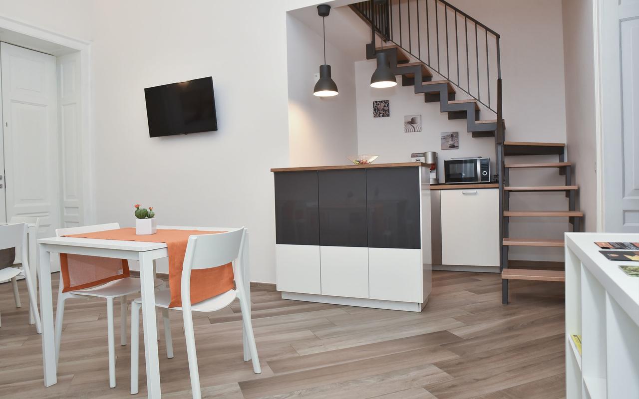 Alta Marea B&B ปอร์โต เอมเปโดเกล ภายนอก รูปภาพ
